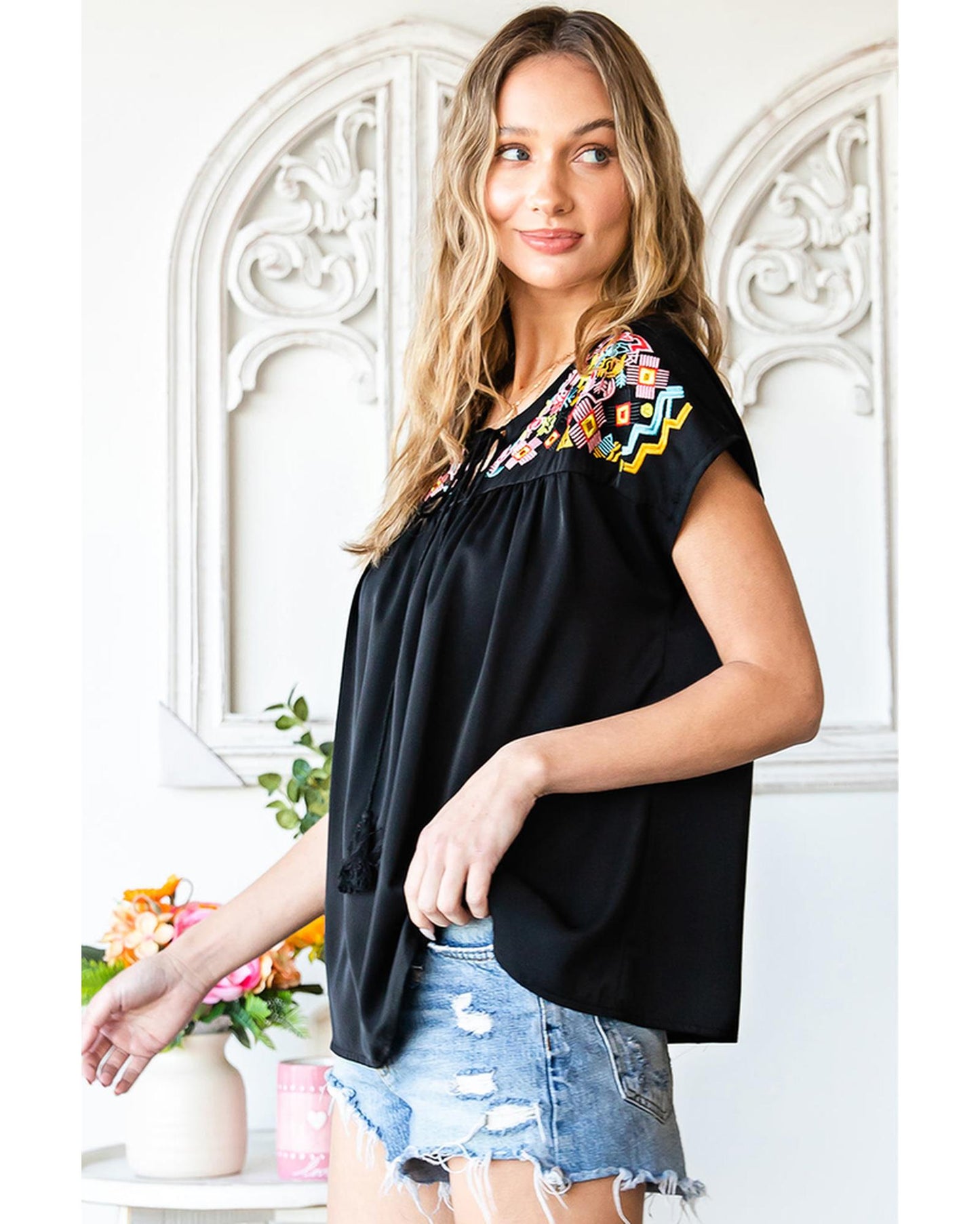 Azura Exchange Embroidered Short Sleeve Blouse - M